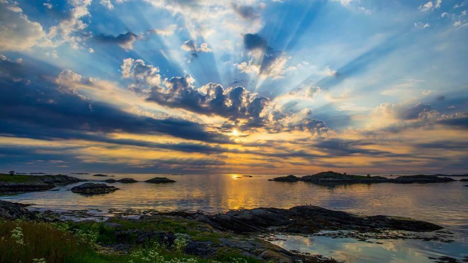 Leite Gard Near Atlantic Road In Hustadvika Lyngstad Ngoại thất bức ảnh